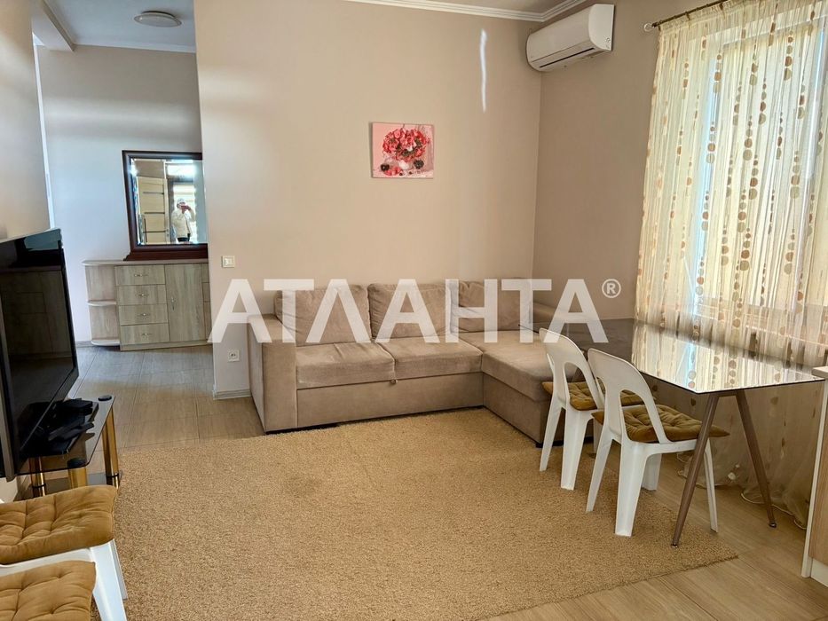 Продажа добротного дома Совиньон 3