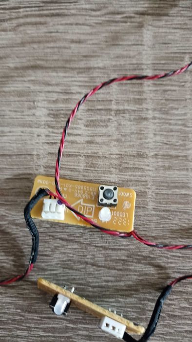 Плата з кнопкою живлення монітора Philips 193V5