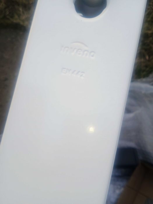 Grzejnik uniwersalny Invena 60x40x10