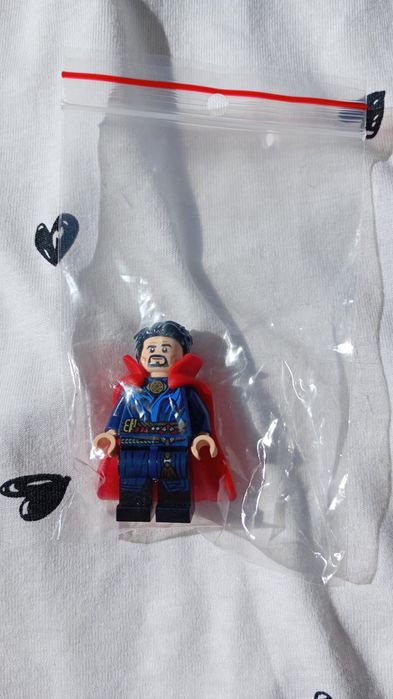 Lego figurki: Indiana Jones, The lone ranger, Jurassic Park, spiderman
