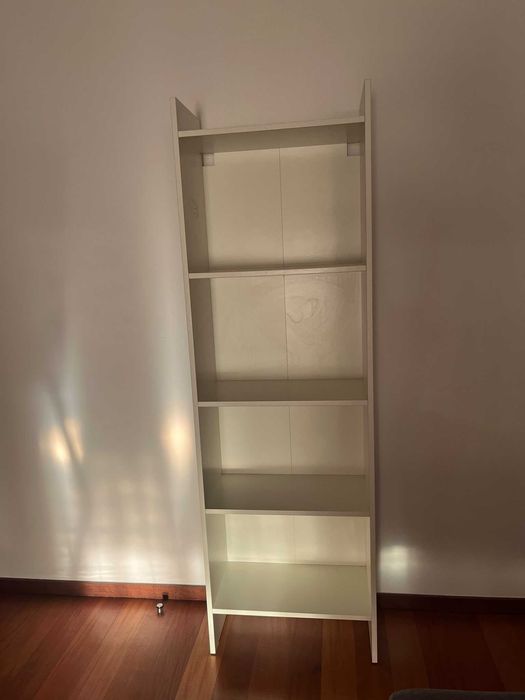 Estante GERSBY Ikea (sem detalhes)