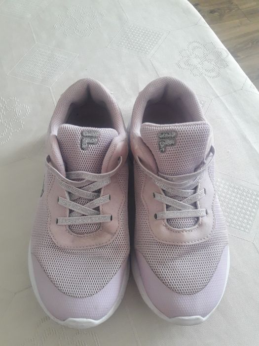 Buty dla dziewczynki