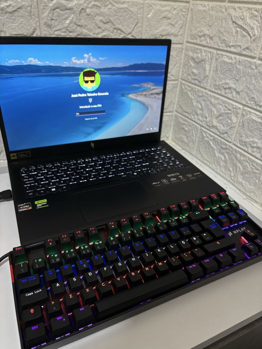 Acer Nitro V15 rtx 4050 180Hz Ryzen 7 como novo