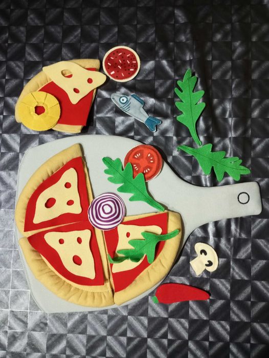 Fantoches + pizza de brincar