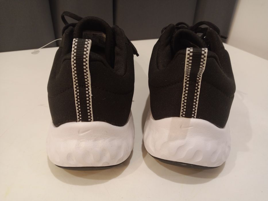 Buty Nike Renew on-season rozmiar 41