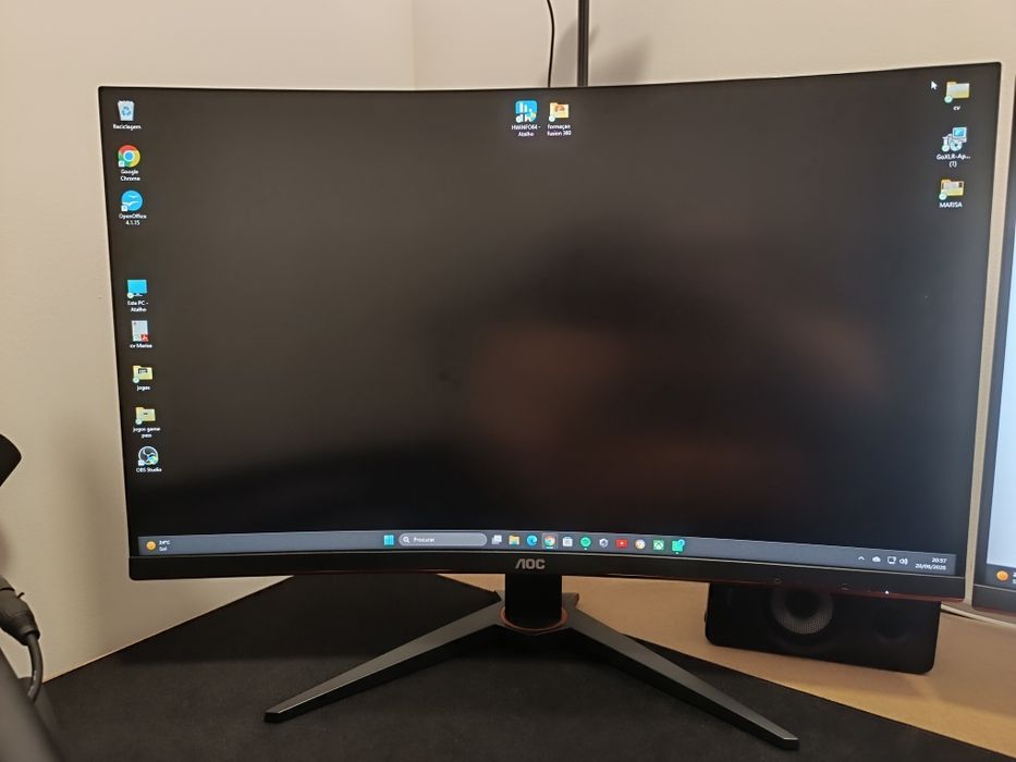 3 Monitores Curvos Gaming AOC 32 240Hz – Como Novos