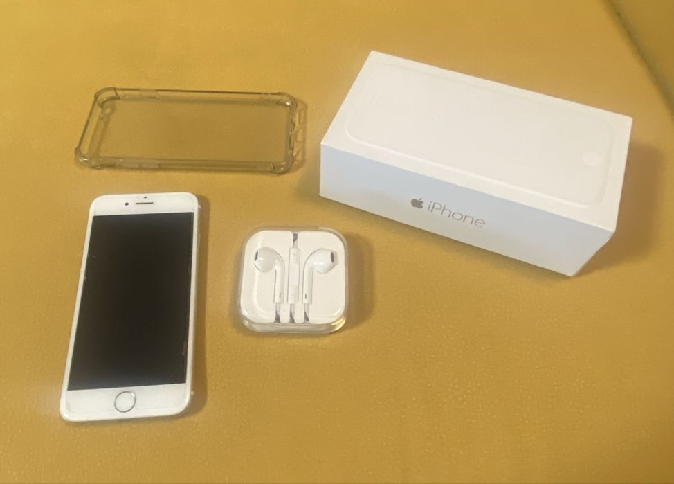 iPhone 6 + headphones + protective case + box64752348346369120