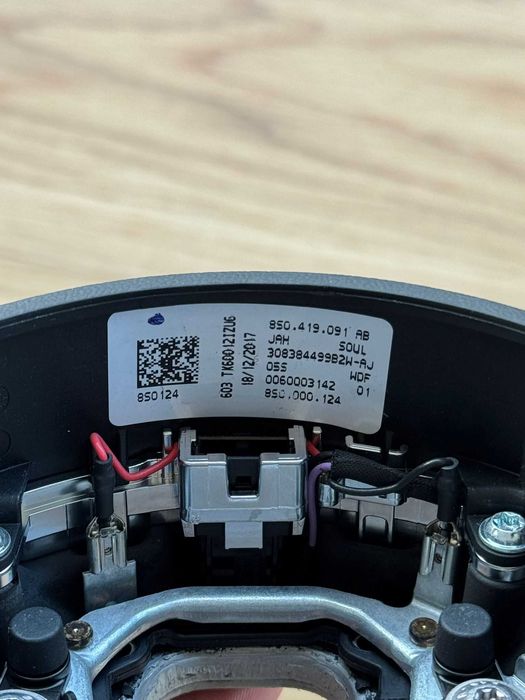 Volante Audi TT 8S/MK3