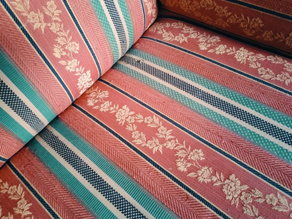 Canapé vintage em bom estado