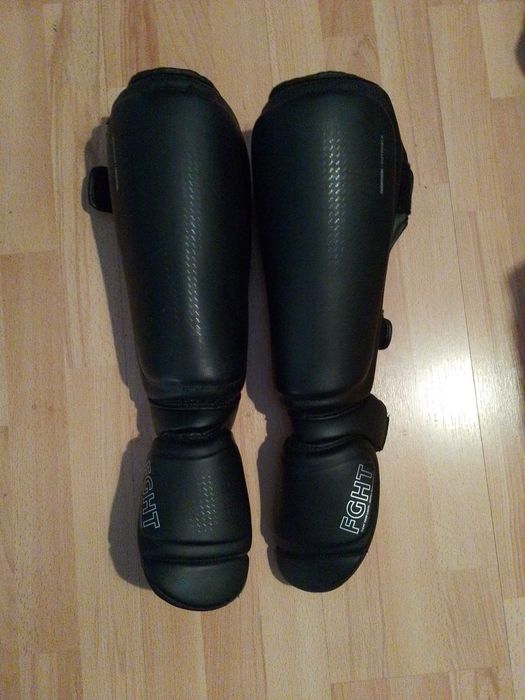 Caneleiras para Kick Boxing / Muay Thai - Tamanho M