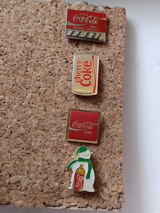 4 Pins da Coca Cola