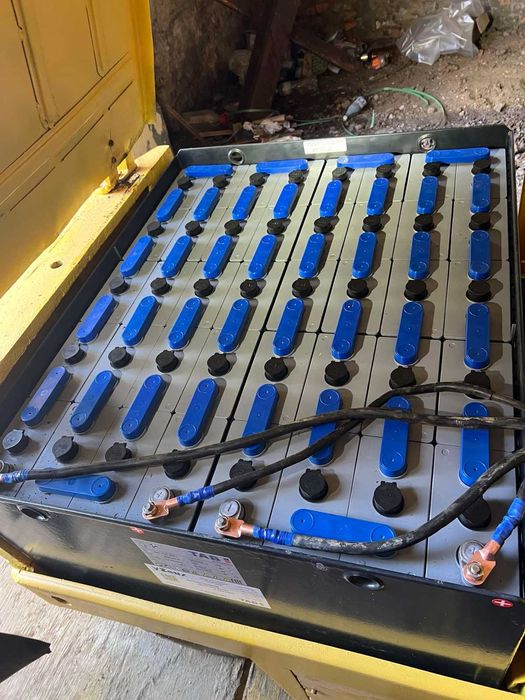 Електрокара після капремонту з новою тяговою акумуляторною батареєю