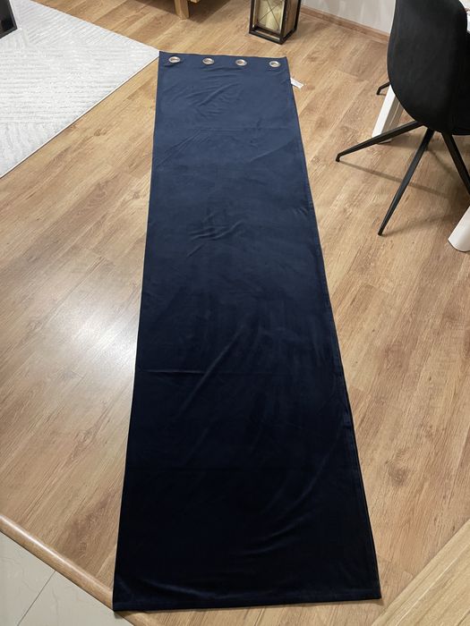 Zasłony zaciemniające dwie sztuki na kółkach