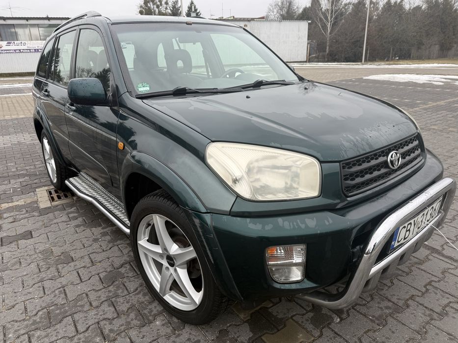 Toyota rav 4 benzyna
