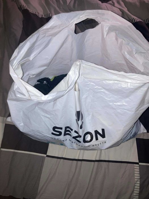 набір одягу для молодих жінок