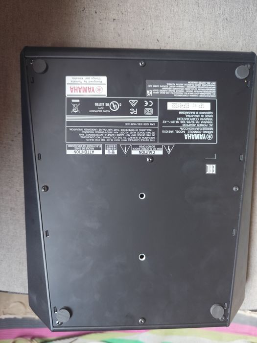 Vendo Yamaha MG10XU usada 2 vezes (1 mês)