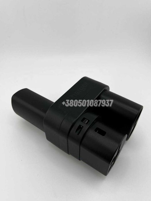 Перехідник Tesla (Тесла) на ССS2 з блокуванням конектора (250 кВт.)