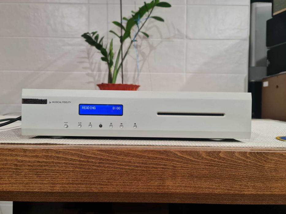 Hi-End програвач Musical Fidelity M3CD