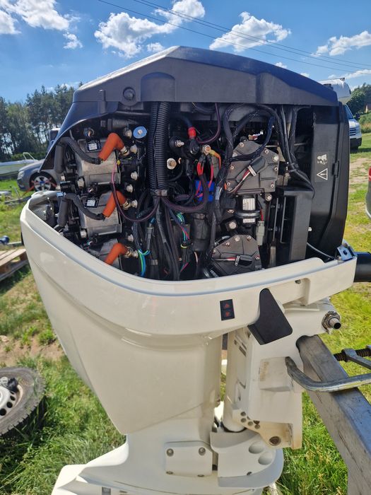 Evinrude 150  e-tec silnik zaburtowy