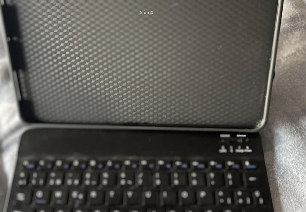 Capa com teclado para iPad 10.9/11”
