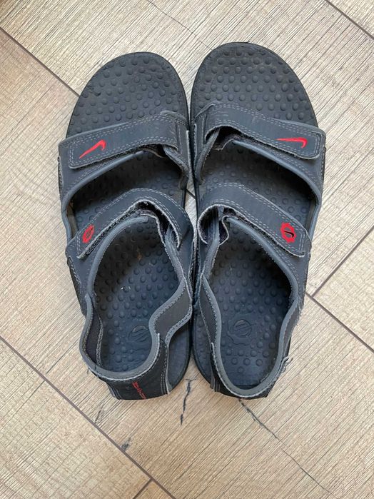 Nike Sandały męskie ciemnoszare, rozmiar: 38,5