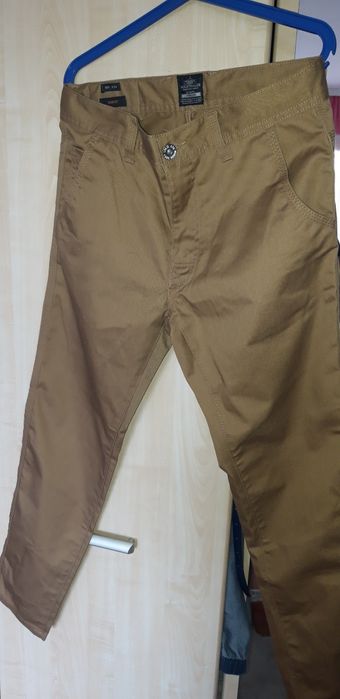 Jeansy slim fit   32 s