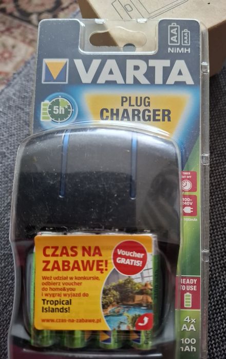 Sprzedam ładowarkę uniwersalną