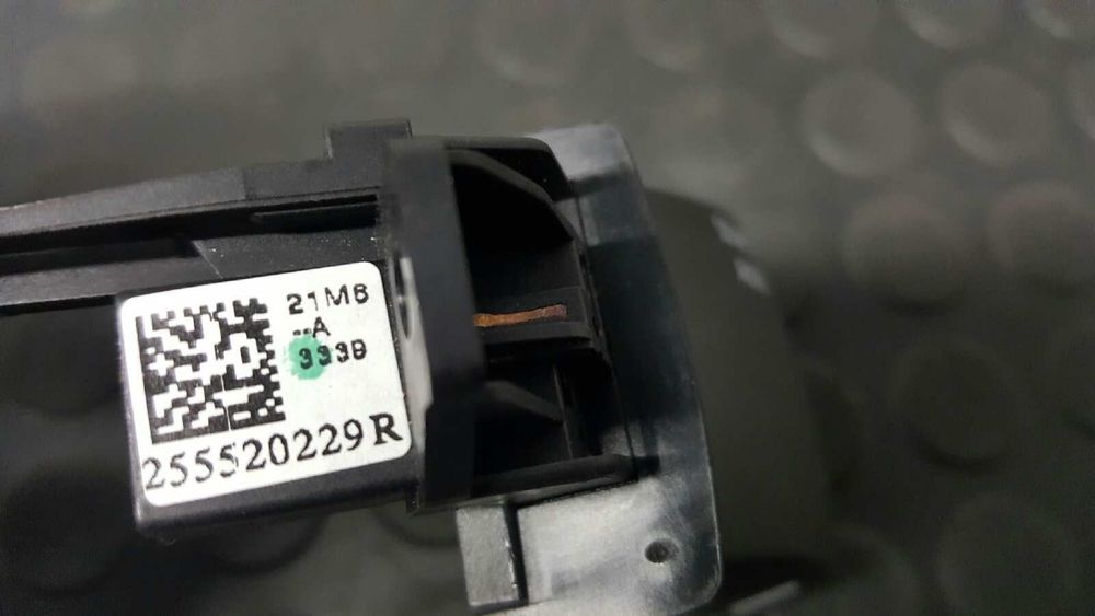 CONTROLE DO SISTEMA DE ÁUDIO / RÁDIO CD RENAULT MEGANE IV BERLINA 5P GT-LINE