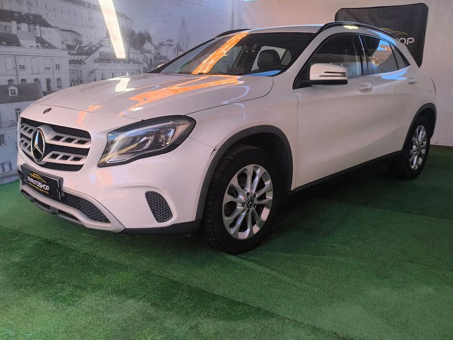 Mercedes-Benz GLA 180 d 7G-DCT Style