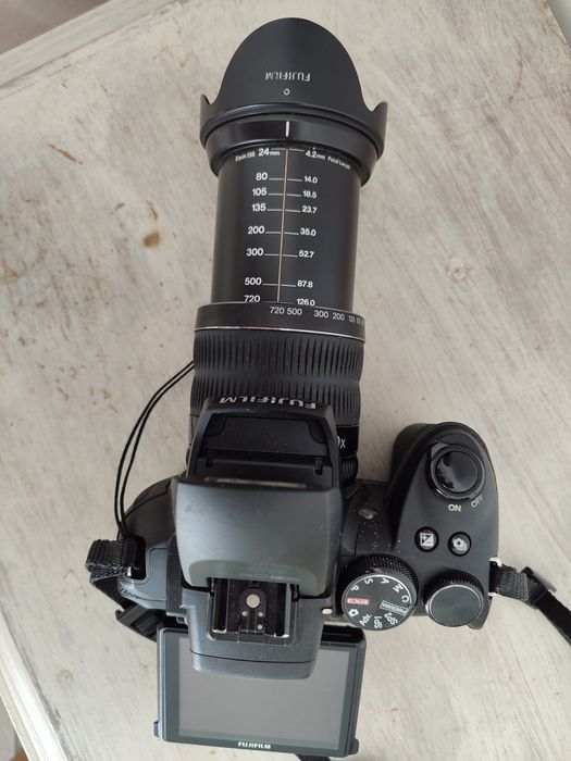 Maquina fotográfica Fujifilm Finepix HS30 EXR