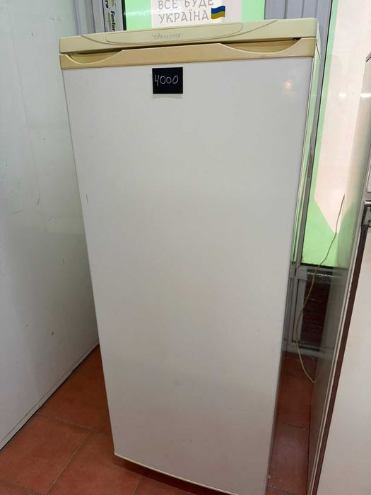 Холодильник, полностью рабочий и обслуженный