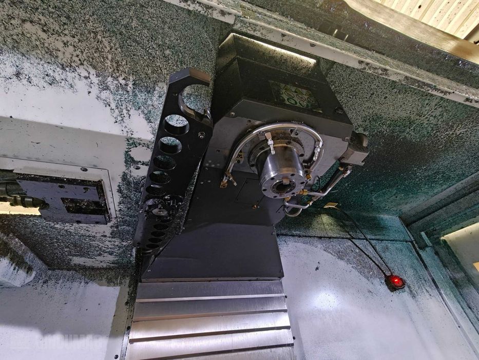 Centrum obróbcze CNC HAAS VF-6SS