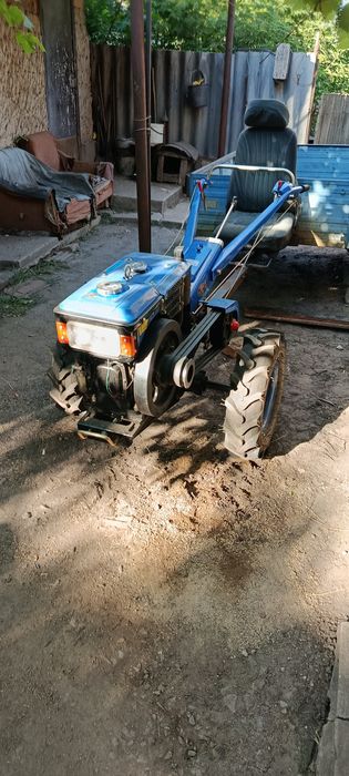 Продам мотоблок с прицепом