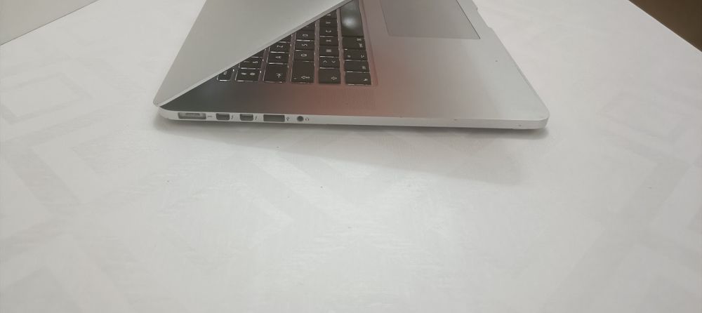 MacBook Pro Retina 15" i7 | 16GB RAM | SSD 500GB | Caixa | Excelente Estado
