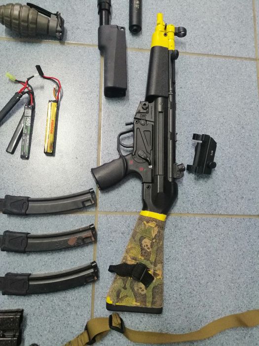 Vendo mp5 + equipamento