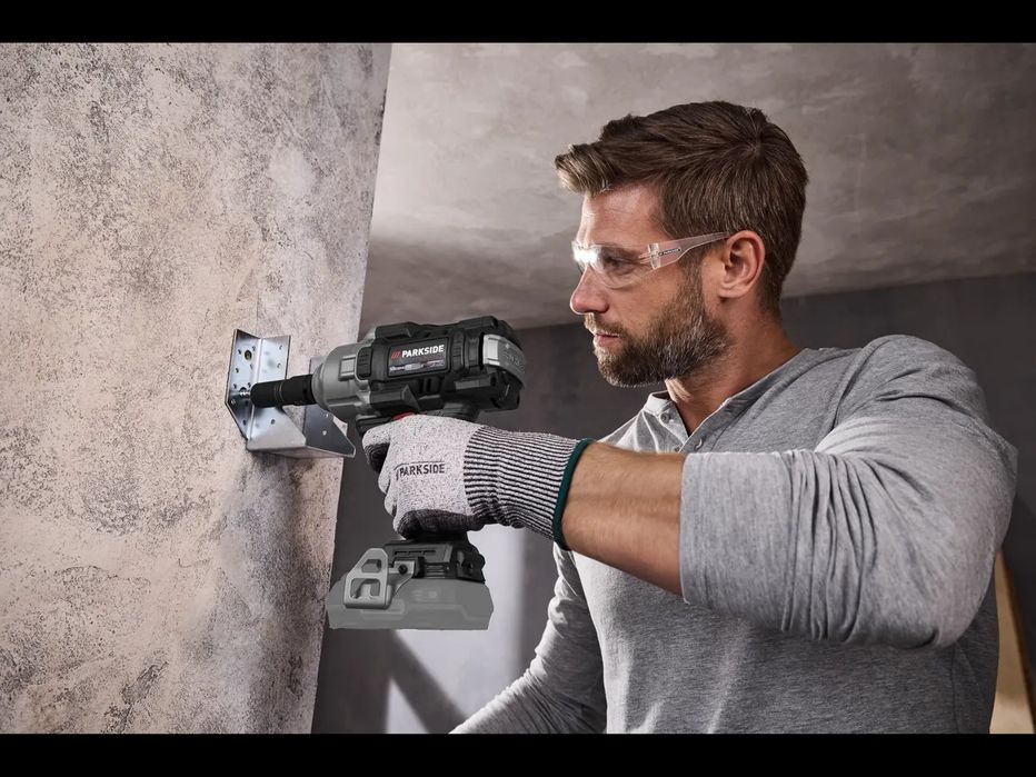 Мошний Акумуляторний ударний гайковерт Парксайд PASSP 20-Li C4