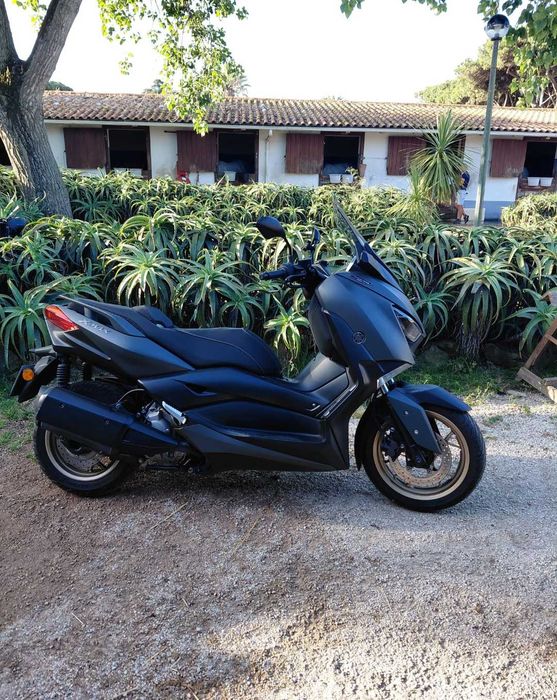 Yamaha X-Max TechMax