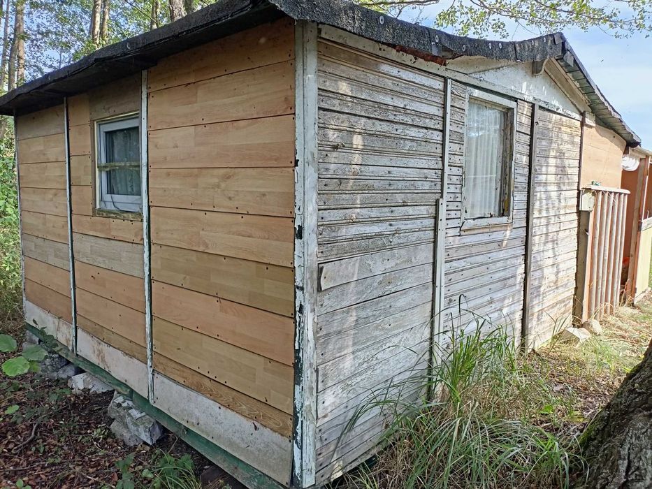 Domek rekreacyjny z tarasem