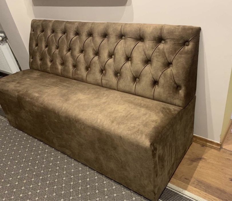 Диван в Офіс Ресторан Кафе