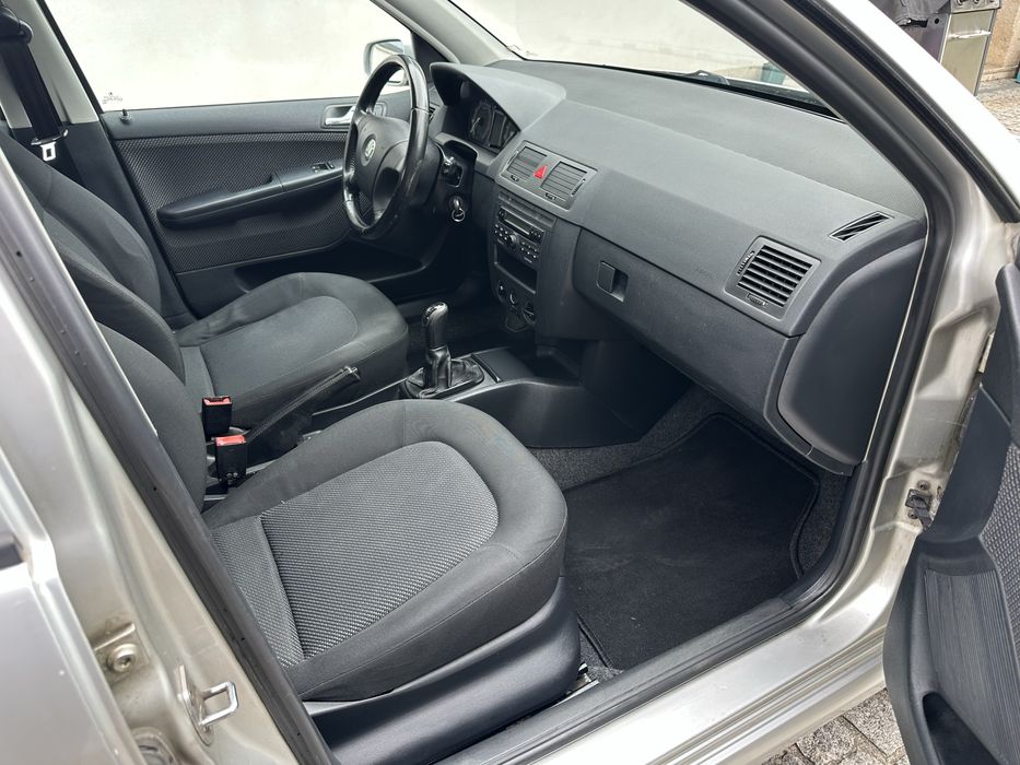 Skoda fabia 1.2 gasolina