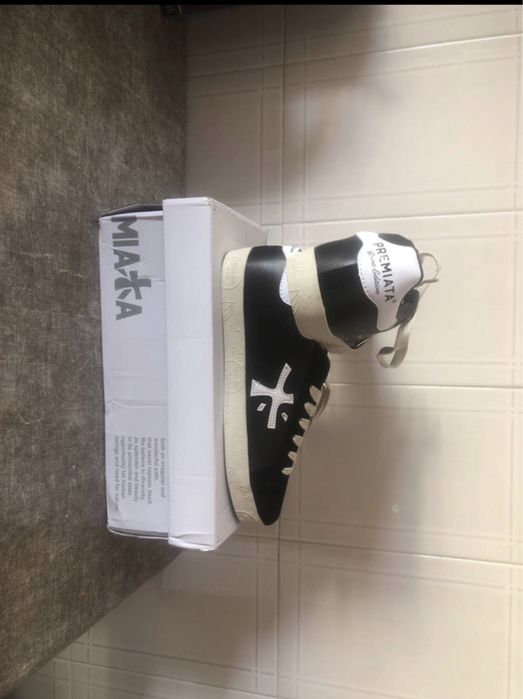 Sapatilha premiata n43