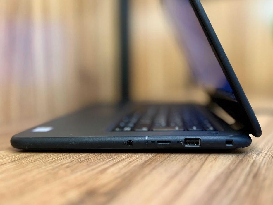 Сенсорний ноутбук Dell Latitude 3310/i3-8145U/16GB/SSD 512GB/13.3"FHD