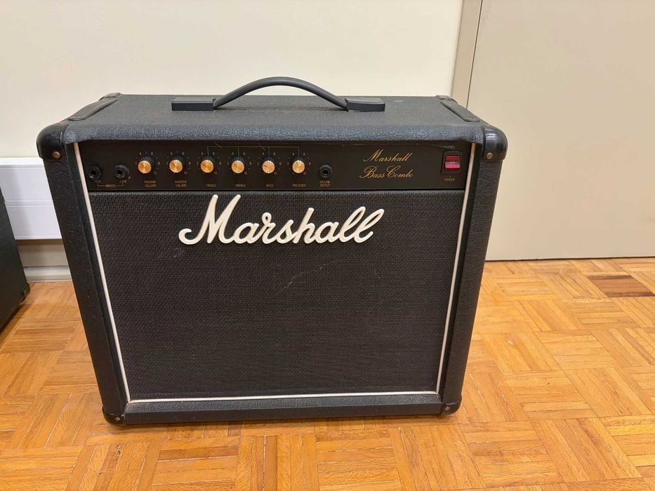 Marshall Bass 12 (Model 5206 / Bass Combo)
