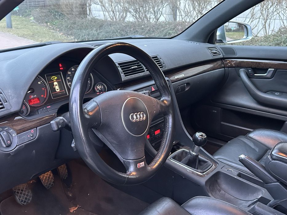 AUDI S4 B6 manual