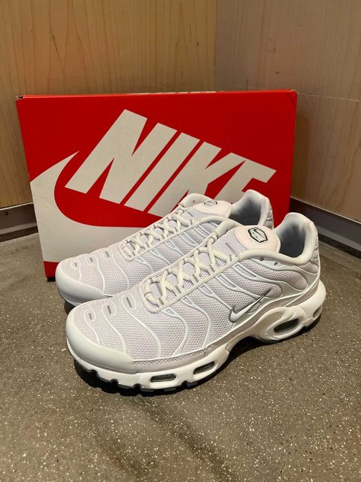 Buty sportowe Nike_Air_Max_TN_Plus_Biały_Gum Rozmiar R.45