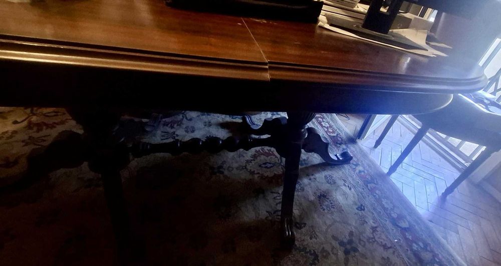 Aparador e Louceiro / Móvel de Sala em Mogno Maciço – Estilo Clássico – 125€