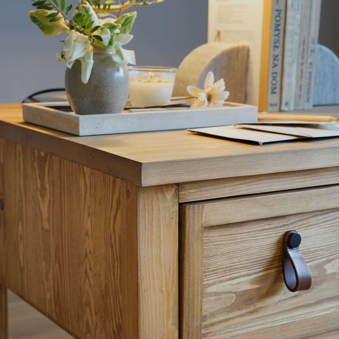 Nowoczesne biurko nowoczesne do gabinetu