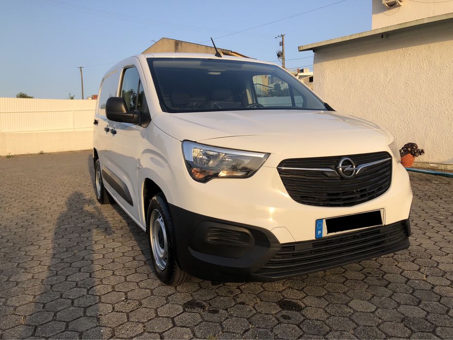 Opel Combo 1.5 CDTI L1H1 Enjoy 3 Lugares 2022 Nacional