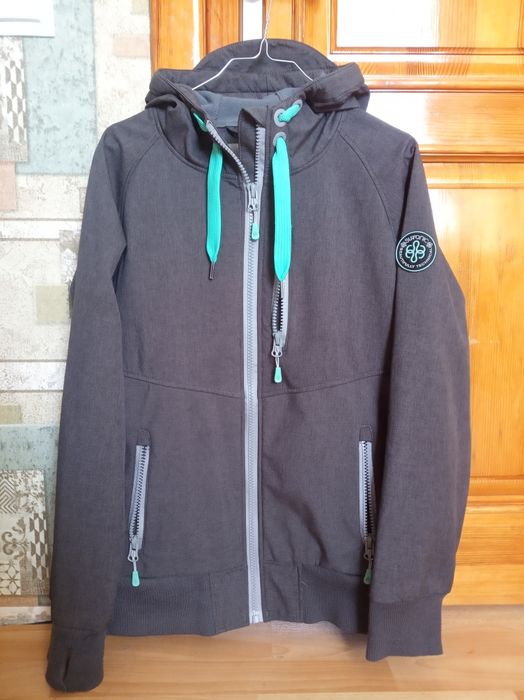 Вітровка, куртка.