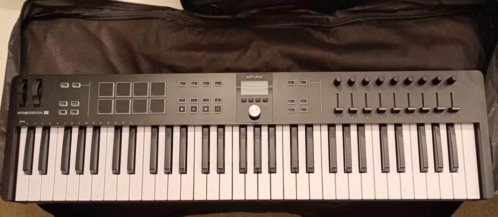 Keylab Essential 61 Novo Piano Midi Novo